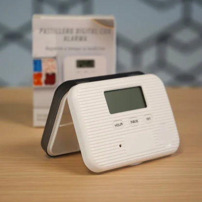 Pastillero Digital Tranquilidad+ con Alarma y Vibración | Recordatorio Portátil de Medicación